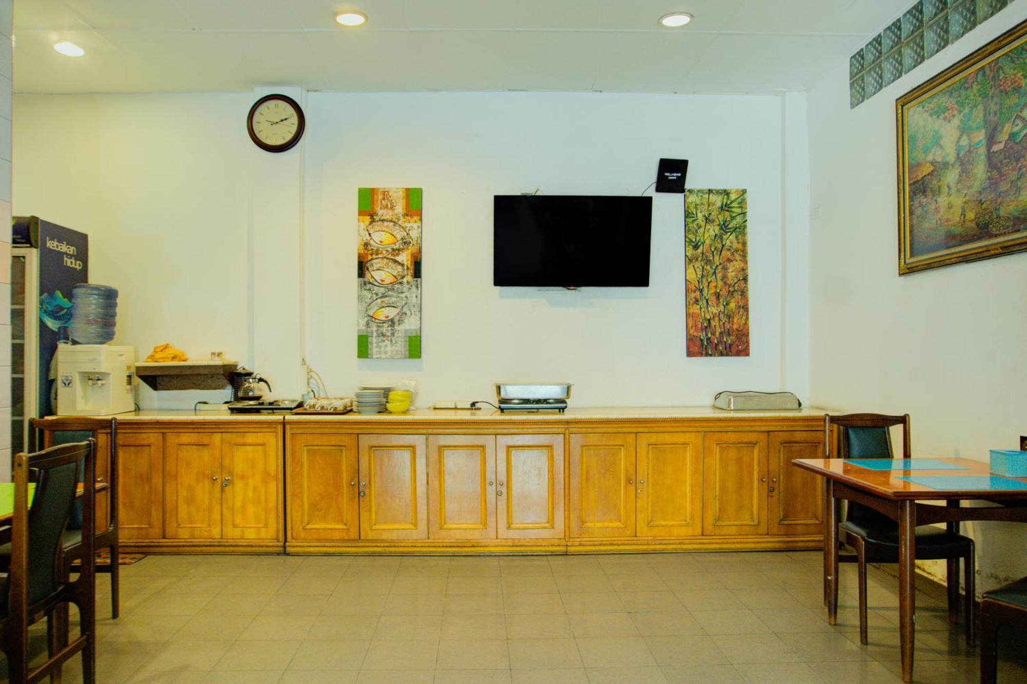 Townhouse Oak Palembang Near Jembatan Ampera Formerly Azzura Hotel Ngoại thất bức ảnh
