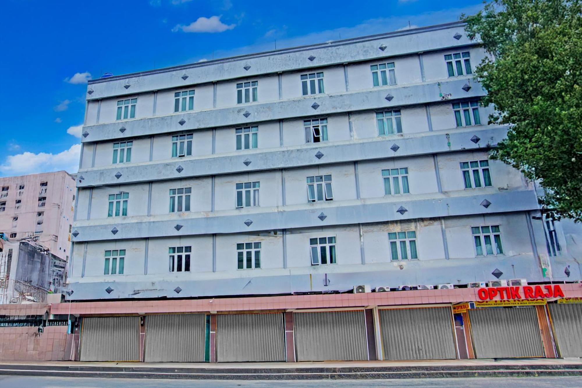 Townhouse Oak Palembang Near Jembatan Ampera Formerly Azzura Hotel Ngoại thất bức ảnh