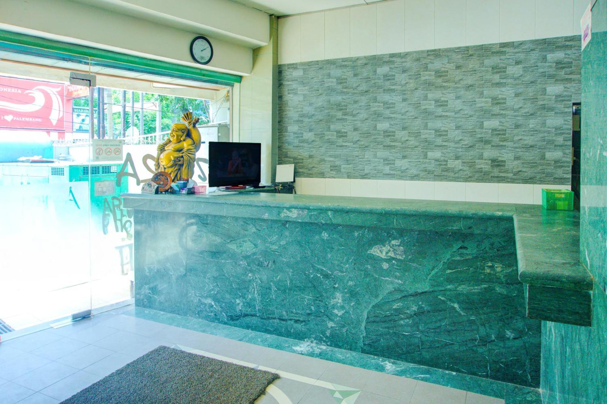 Townhouse Oak Palembang Near Jembatan Ampera Formerly Azzura Hotel Ngoại thất bức ảnh