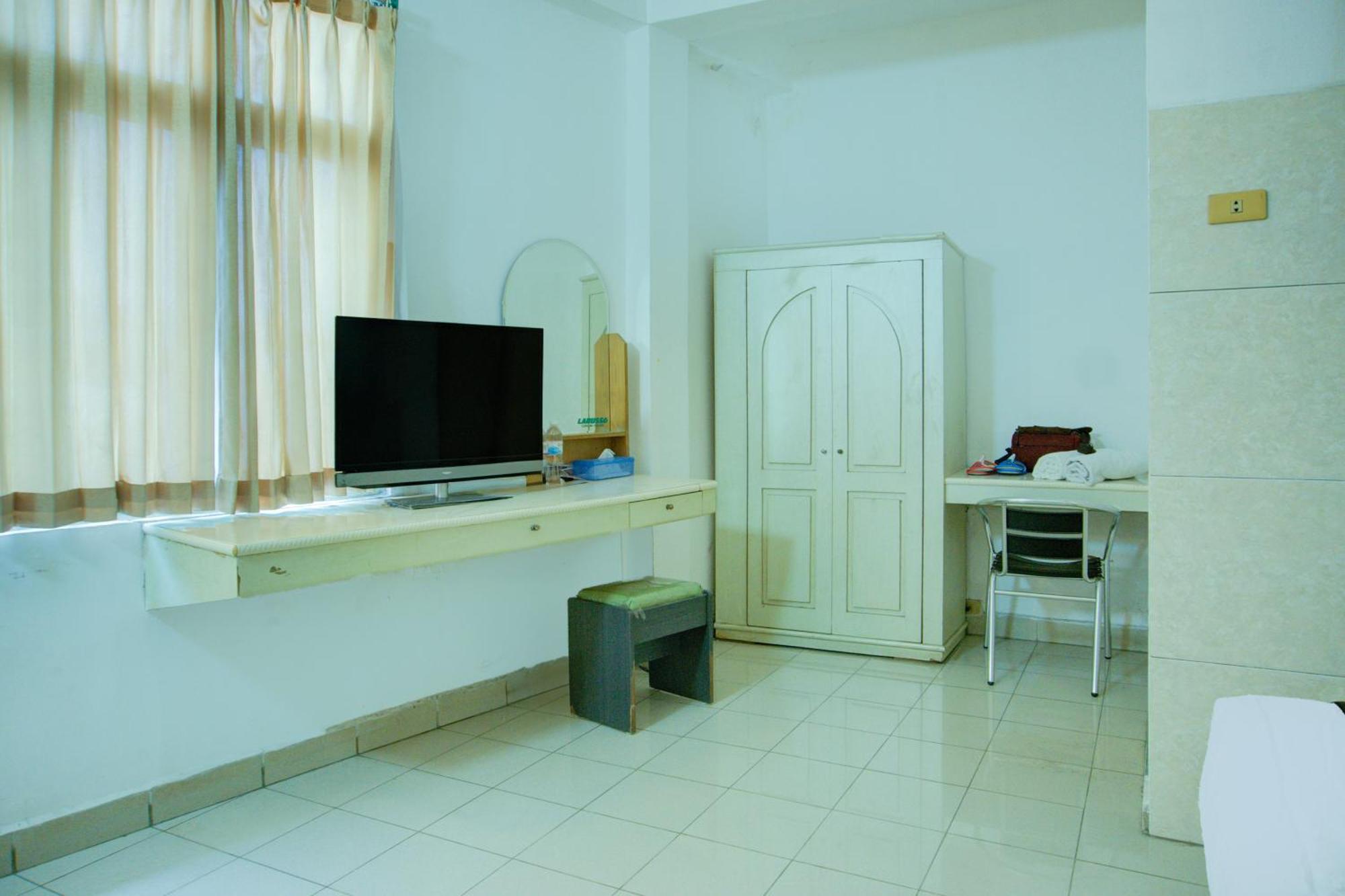 Townhouse Oak Palembang Near Jembatan Ampera Formerly Azzura Hotel Ngoại thất bức ảnh