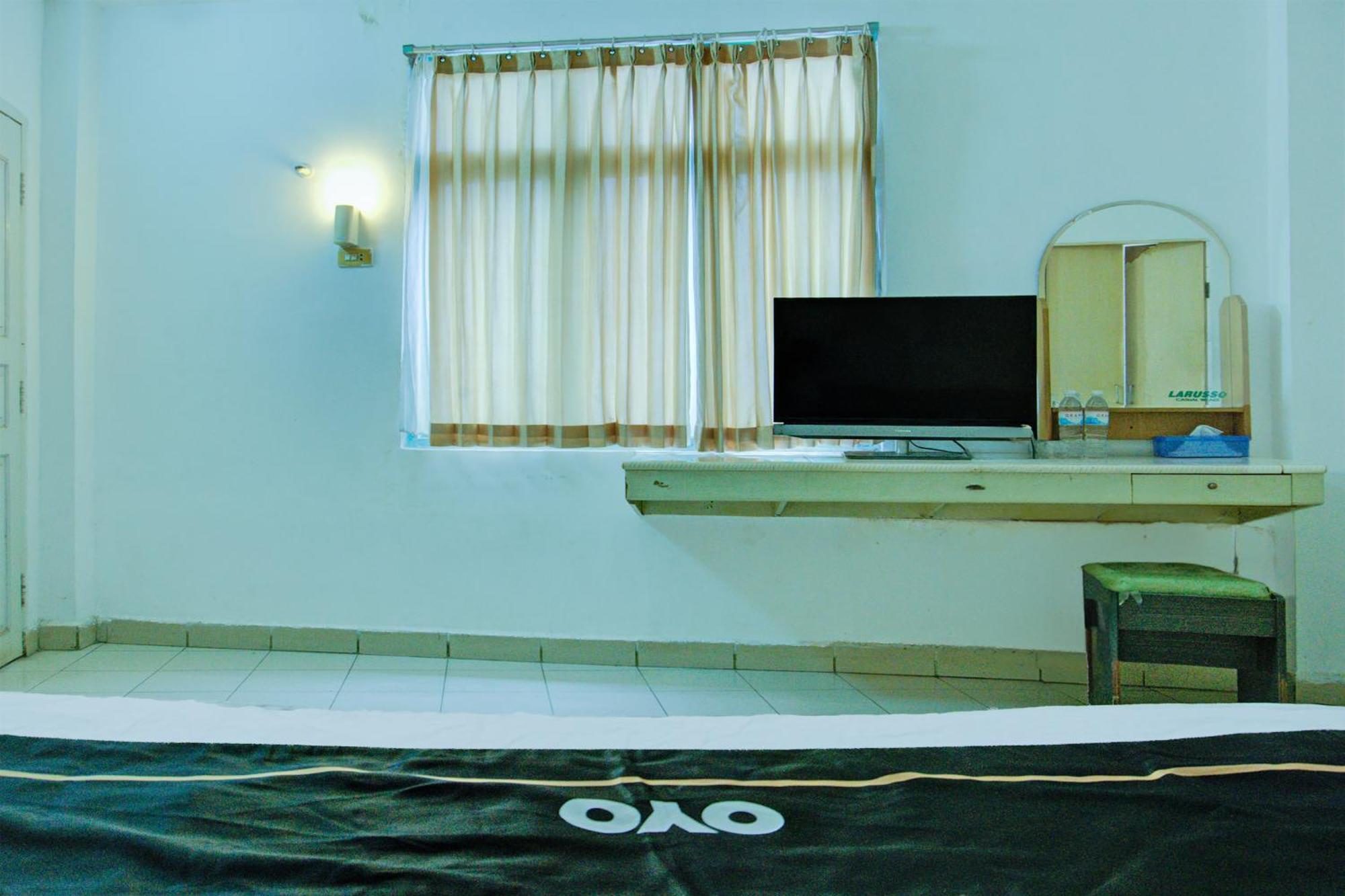 Townhouse Oak Palembang Near Jembatan Ampera Formerly Azzura Hotel Ngoại thất bức ảnh